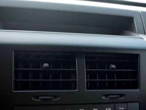 Used 2012 Jeep Liberty Sport image 36