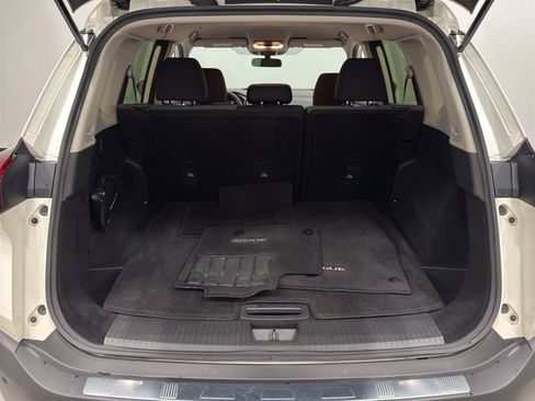 Used 2023 Nissan Rogue SV image 30