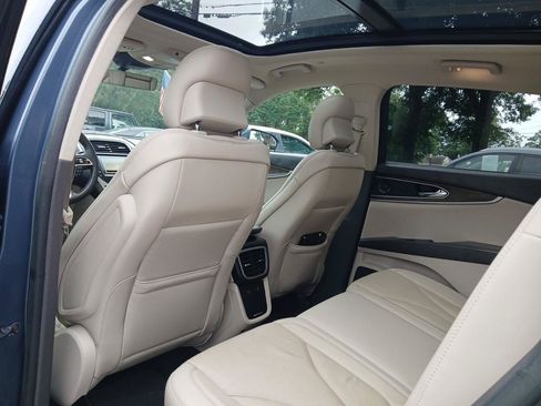 Used 2019 Lincoln Nautilus Reserve FWD image 12