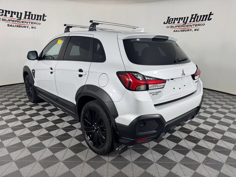 Used 2025 Mitsubishi Outlander Sport AWD image 7