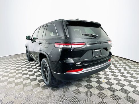 New 2026 Jeep Grand Cherokee Altitude AWD/4WD image 7