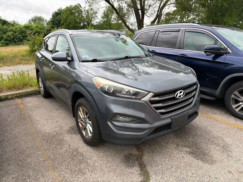 Used 2016 Hyundai Tucson SE w/ Option Group 12 AWD/4WD image 4