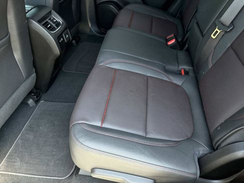 Used 2025 Chevrolet Blazer RS w/ Driver Confidence II Package FWD image 10