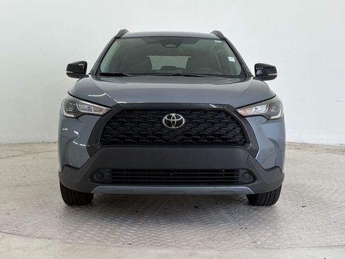 Used 2025 Toyota Corolla Cross LE FWD image 6