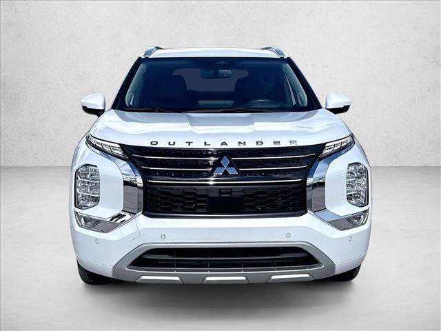 Used 2023 Mitsubishi Outlander SEL FWD image 3