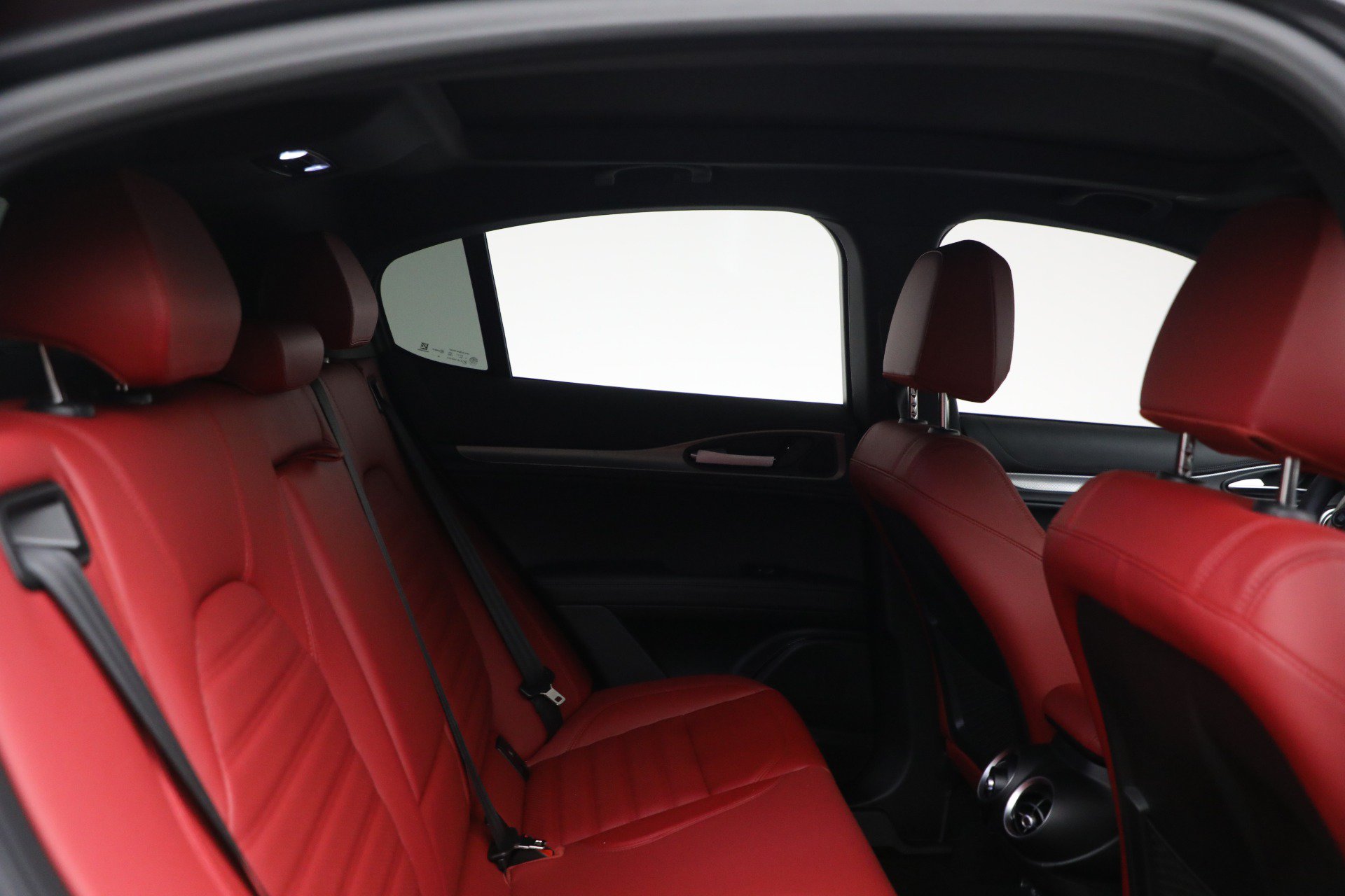 New 2026 Alfa Romeo Stelvio Sprint AWD/4WD image 18