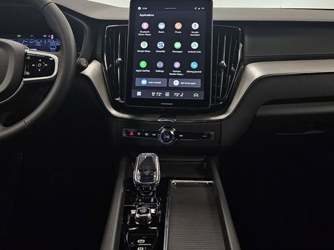 New 2026 Volvo XC60 T8 Ultra w/ Climate Package AWD/4WD image 15
