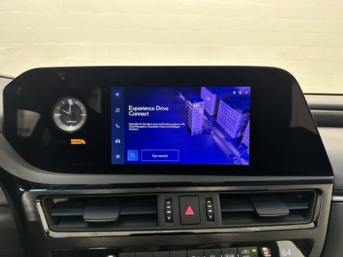 Used 2025 Lexus ES 350 w/ Premium Package image 24