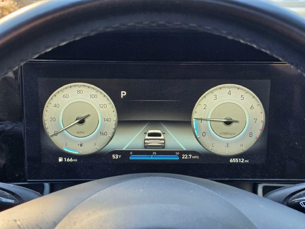 Used 2022 Hyundai Elantra Limited FWD image 16