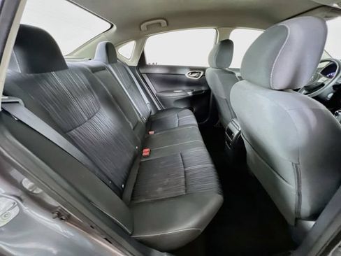 Used 2017 Nissan Sentra SV FWD image 34