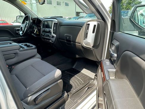 Used 2018 GMC Sierra 1500 SLE w/ SLE Value Package AWD/4WD image 33