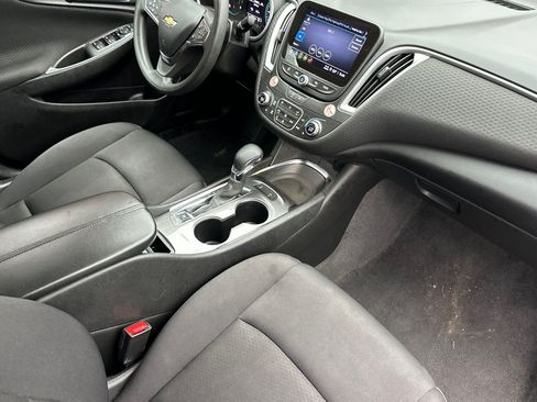 Used 2024 Chevrolet Malibu LT FWD image 12