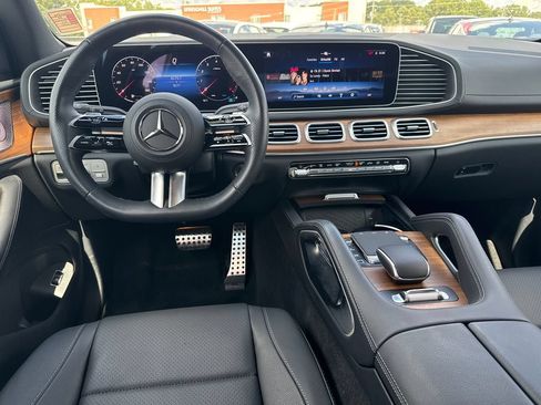 Used 2025 Mercedes-Benz GLS 450 4MATIC w/ AMG Line Exterior image 23