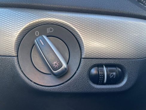 Used 2017 Volkswagen Jetta SE image 21