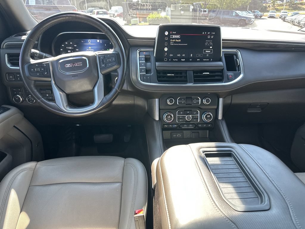 Used 2022 GMC Yukon SLT w/ SLT Luxury Package AWD/4WD image 10