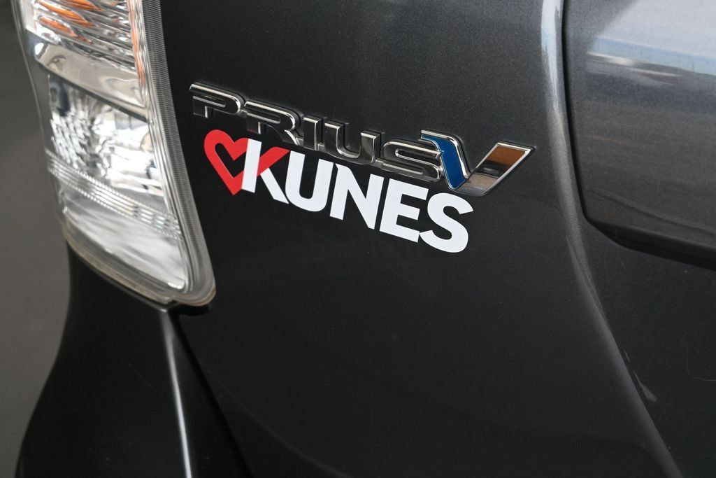 Used 2012 Toyota Prius V Two FWD image 11