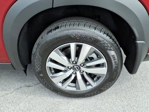 New 2026 Nissan Pathfinder SL AWD/4WD image 4