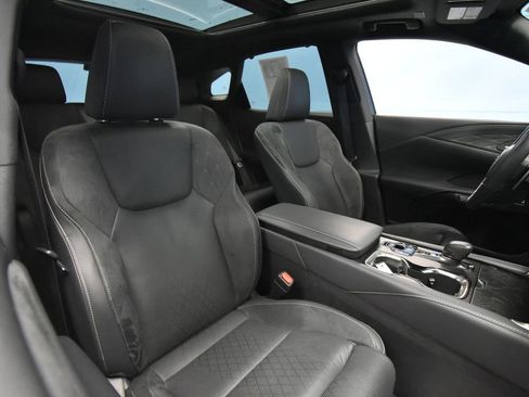Used 2024 Lexus RX 350h image 19