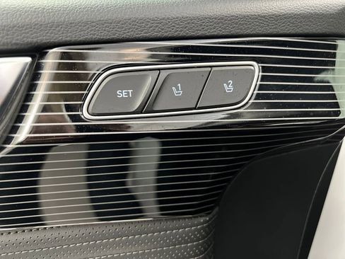 Used 2024 Hyundai Palisade Calligraphy image 13