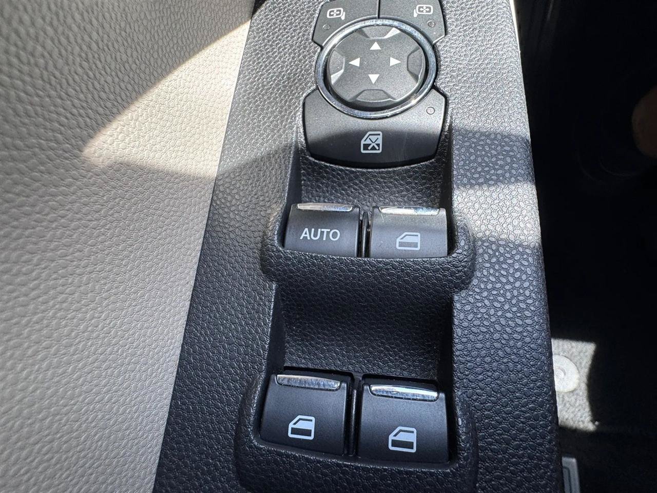 Used 2018 Ford EcoSport S FWD image 46