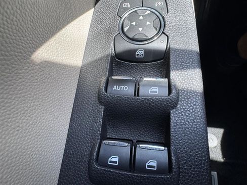 Used 2018 Ford EcoSport S FWD image 46