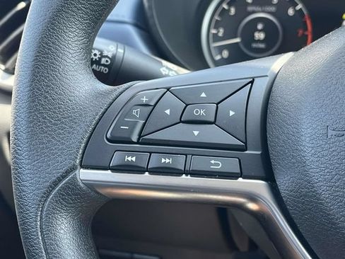 Used 2025 Nissan Versa SV FWD image 25