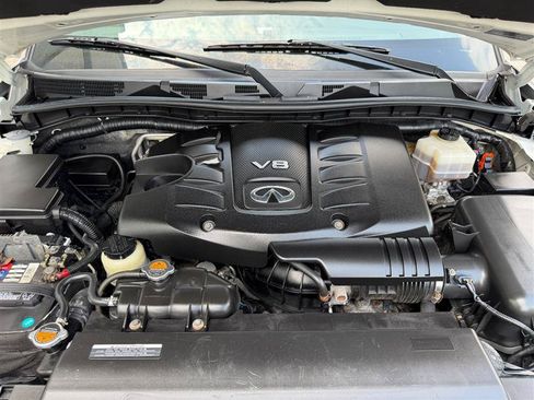 Used 2013 INFINITI QX56 4WD w/ Deluxe Touring Pkg image 26