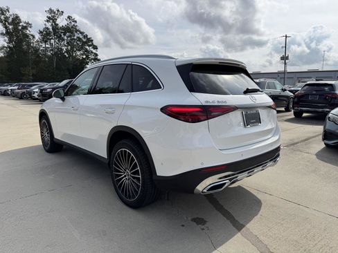 Certified 2025 Mercedes-Benz GLC 300 image 19