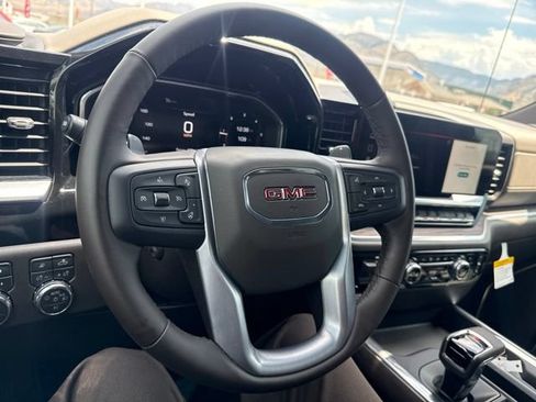 Used 2026 GMC Sierra 1500 SLT w/ SLT Convenience Package AWD/4WD image 23