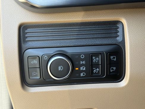 New 2025 Ford F350 Lariat w/ Lariat Ultimate Package AWD/4WD image 25