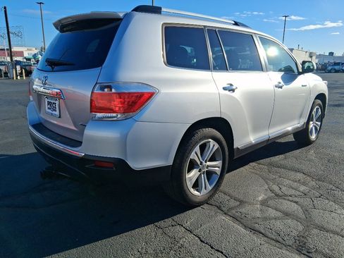 Used 2012 Toyota Highlander Limited image 3