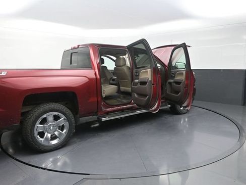 Used 2016 Chevrolet Silverado 1500 LTZ Z71 w/ LTZ Plus Package AWD/4WD image 45