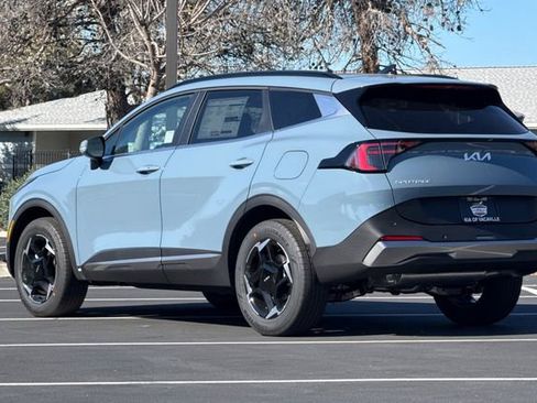 New 2026 Kia Sportage EX image 7