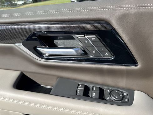 New 2026 GMC Yukon XL Elevation image 30