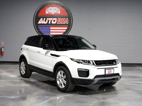 Used 2018 Land Rover Range Rover Evoque SE image 1