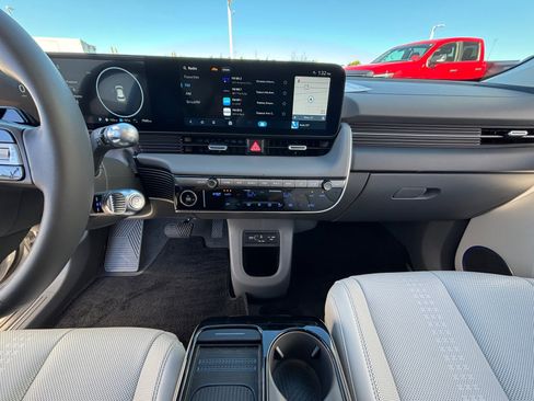 Used 2025 Hyundai Ioniq 5 Limited image 20