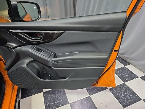 Used 2018 Subaru Crosstrek 2.0i Premium w/ Popular Package #3 AWD/4WD image 6