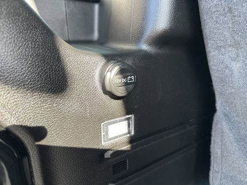 Used 2024 Jeep Wrangler Rubicon w/ Convenience Group image 34