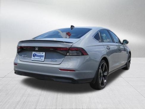 Used 2024 Honda Accord Sport image 4