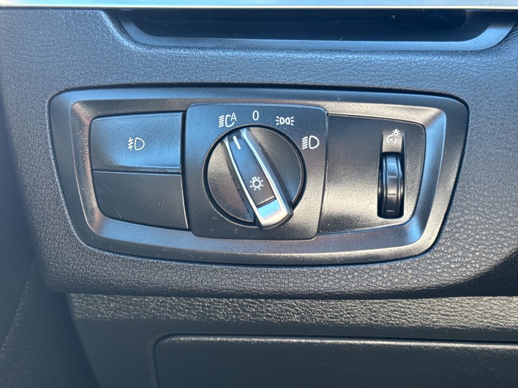 Used 2018 BMW X1 sDrive28i FWD image 34