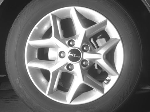 Used 2025 Kia Soul LX w/ LX Technology Package image 13