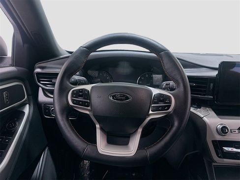 Used 2022 Ford Explorer Timberline image 11