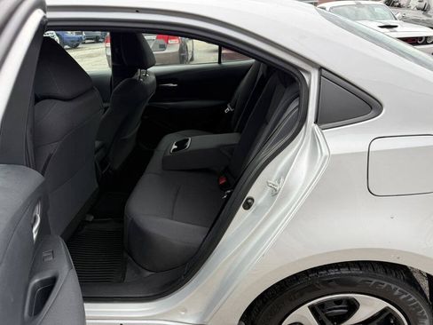 Used 2020 Toyota Corolla LE FWD image 22