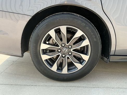 Used 2022 Honda Odyssey EX-L image 6