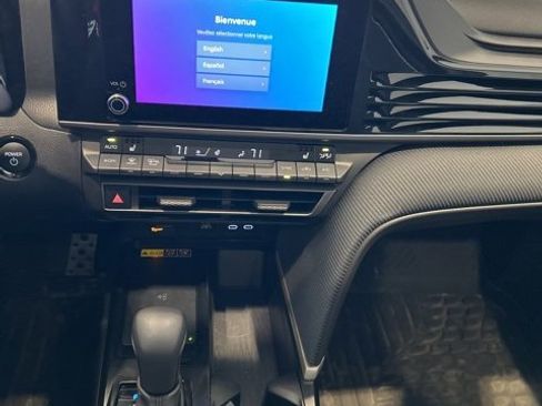 Certified 2025 Toyota Camry SE w/ Convenience Package image 12