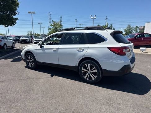 Used 2019 Subaru Outback 2.5i Limited AWD/4WD image 10
