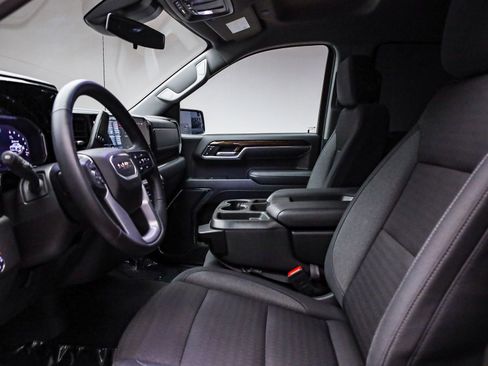 Used 2024 GMC Sierra 1500 Elevation w/ X31 Off-Road Package image 19