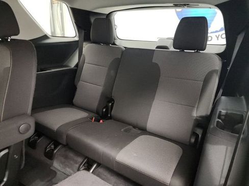 Used 2021 Chevrolet Traverse LT w/ LPO, Floor Liner Package image 28
