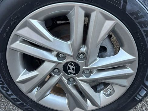 Used 2019 Hyundai Elantra SEL image 26