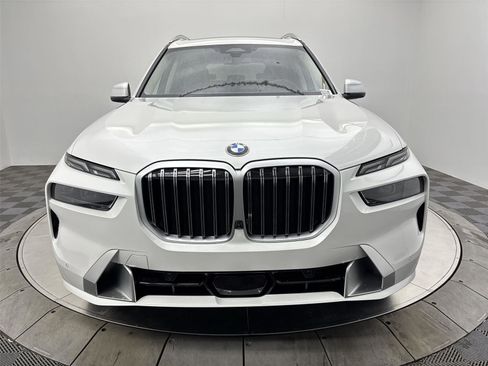 New 2026 BMW X7 xDrive40i AWD/4WD image 14